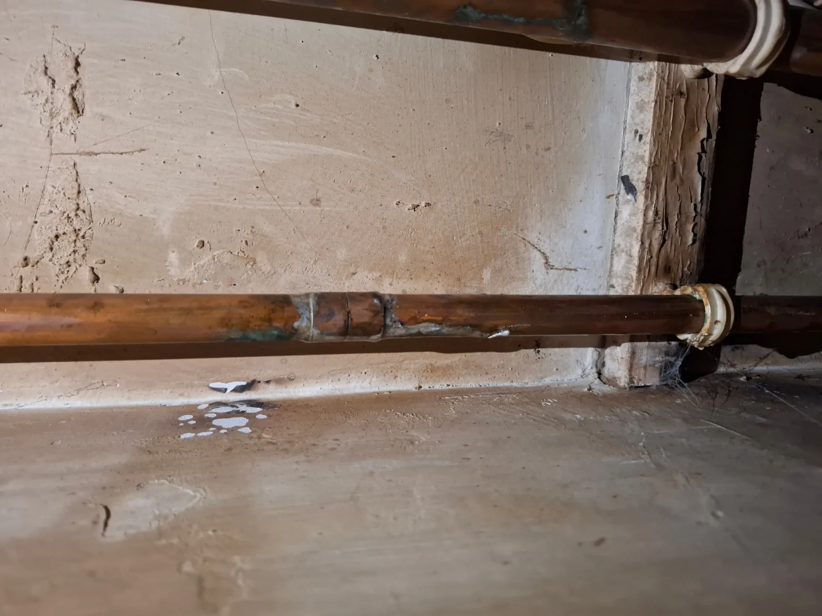 Pipe leak before FHP repair